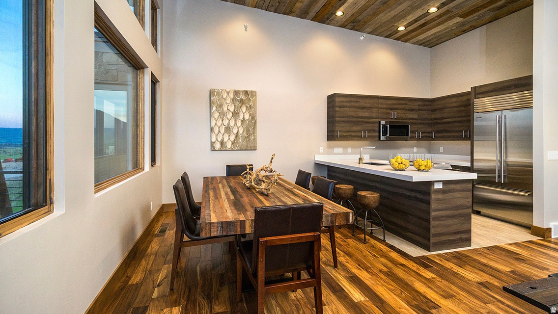 THE RIDGE TOWNHOMES - Residential