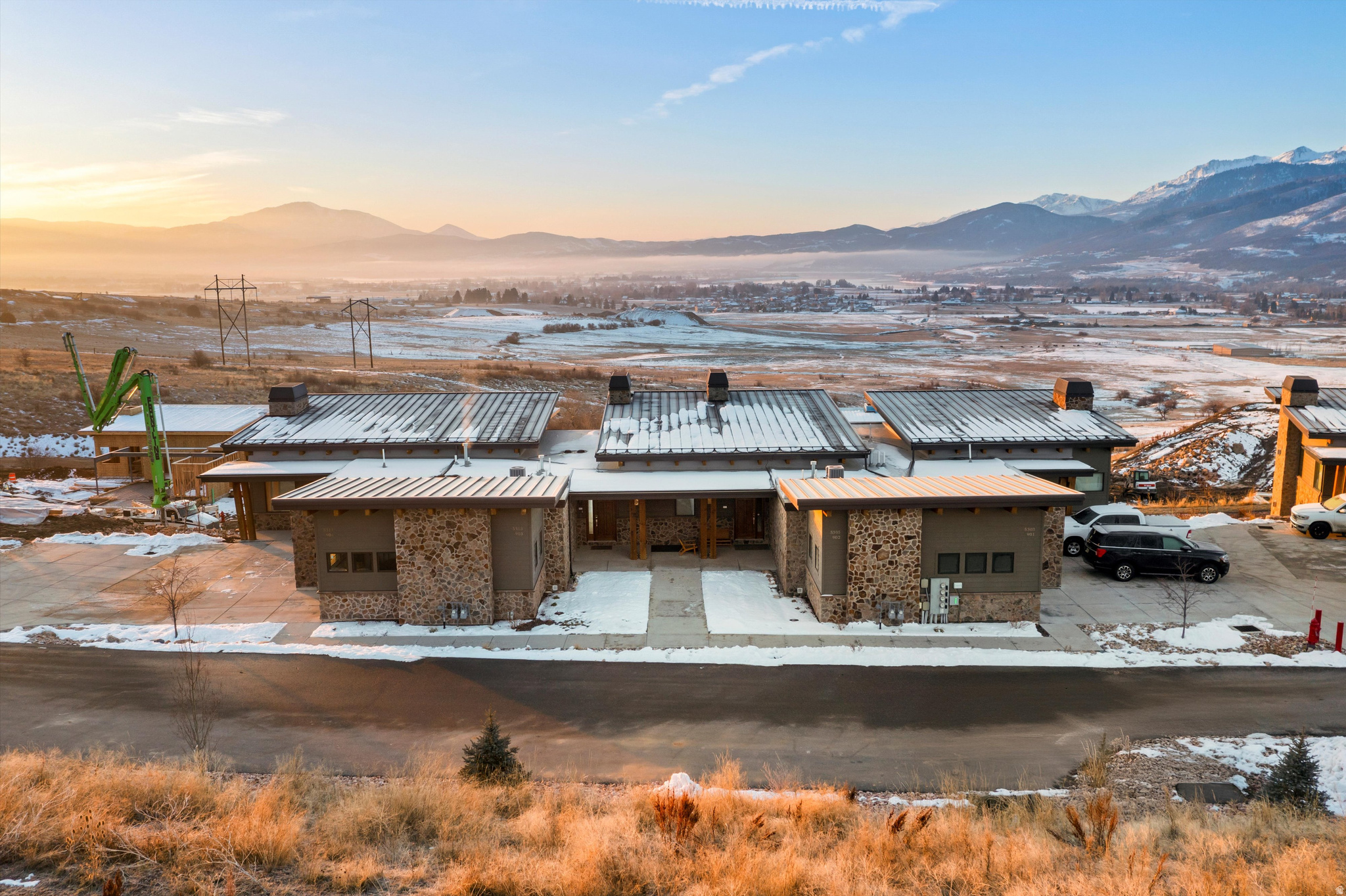 THE RIDGE TOWNHOMES - Residential
