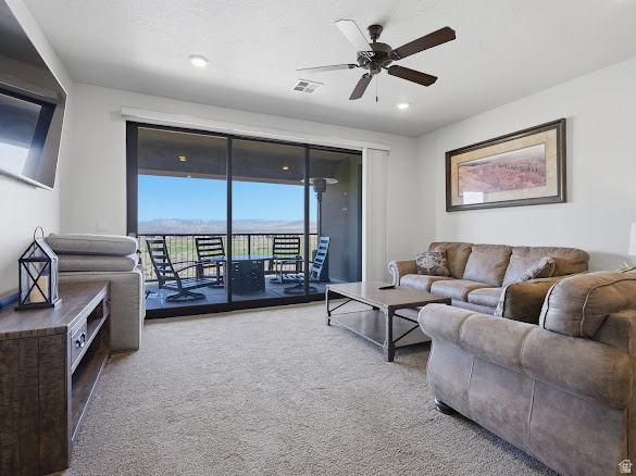 VILLAS AT SAND HOLLOW - Residential