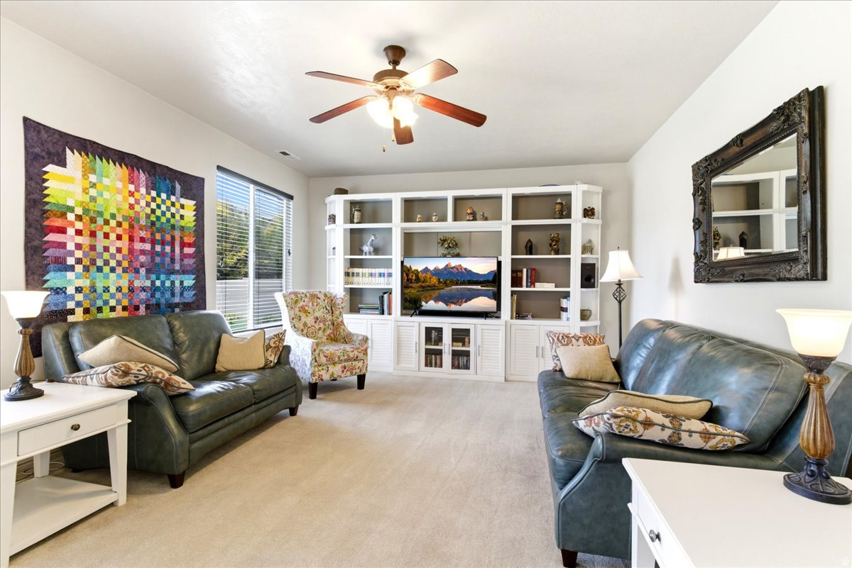 DEVON GLEN - Residential