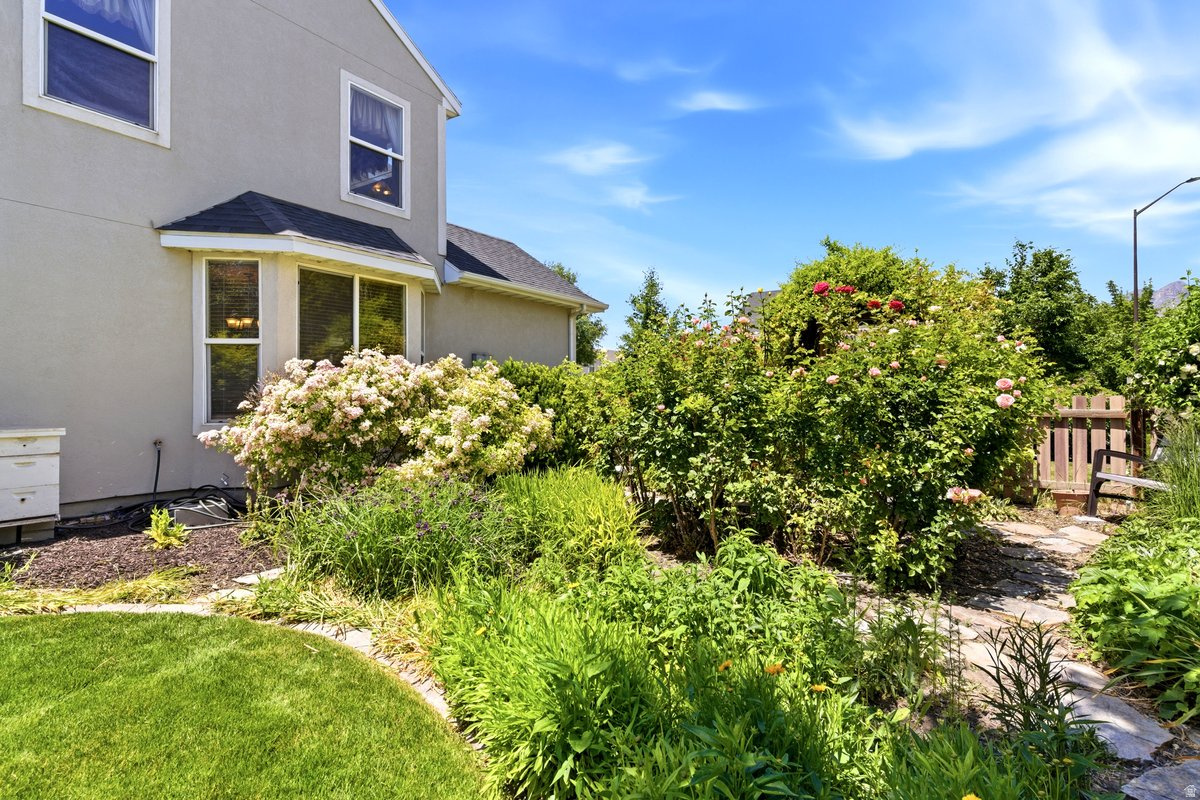 DEVON GLEN - Residential