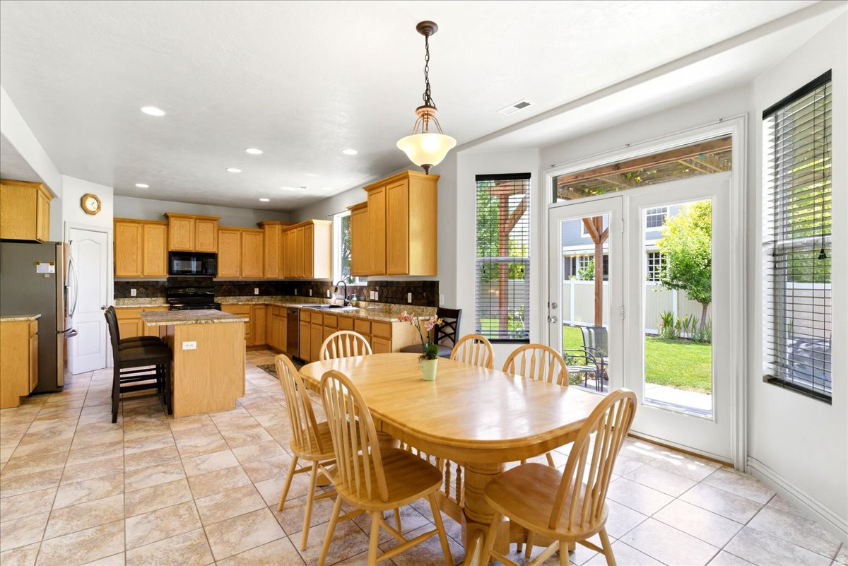 DEVON GLEN - Residential