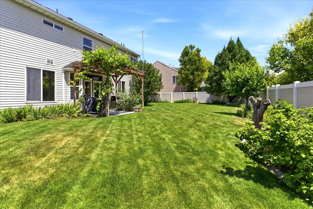 DEVON GLEN - Residential
