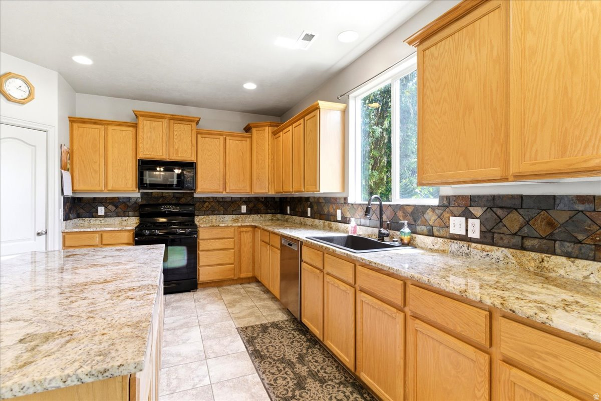 DEVON GLEN - Residential