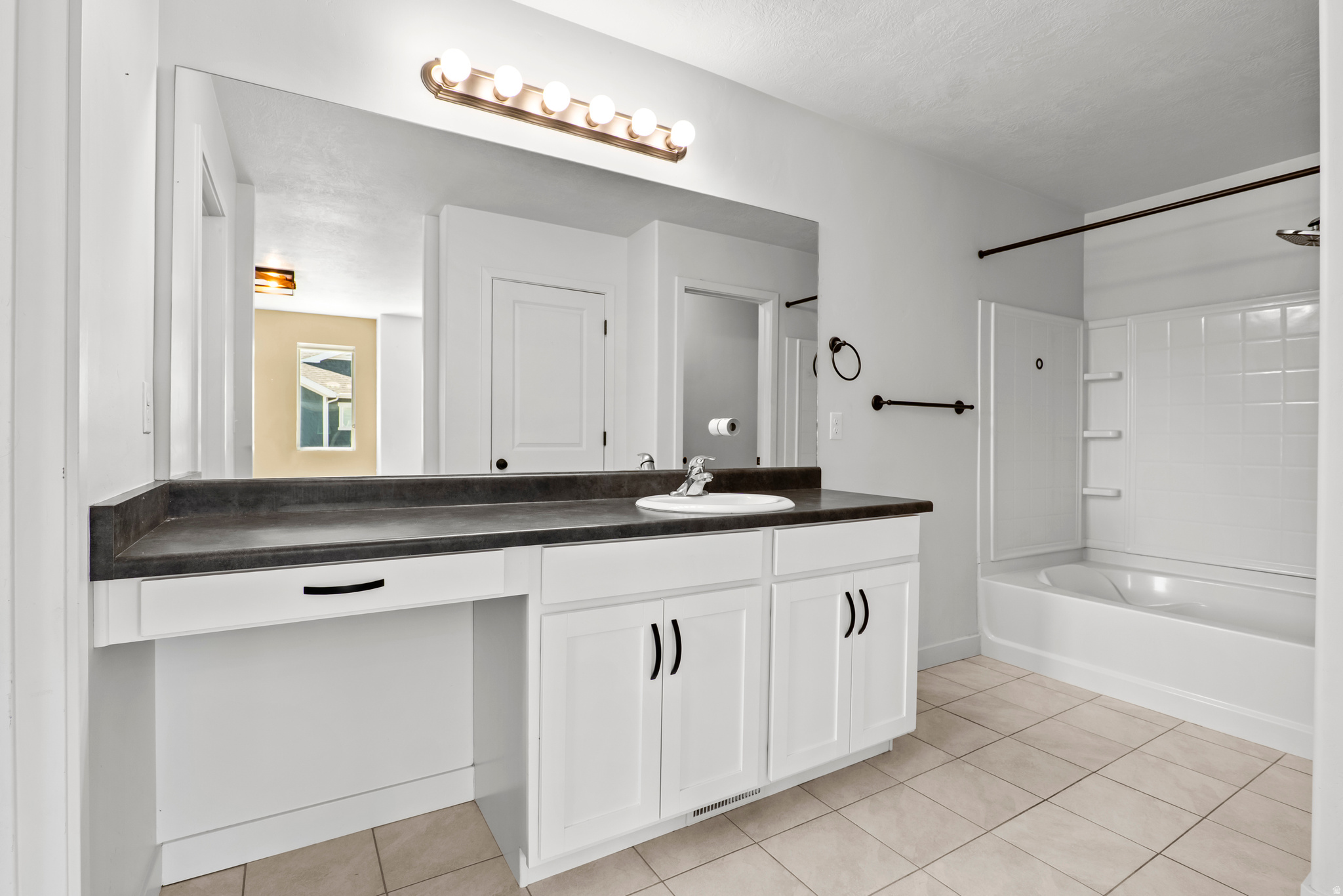 DAY RANCH - Residential
