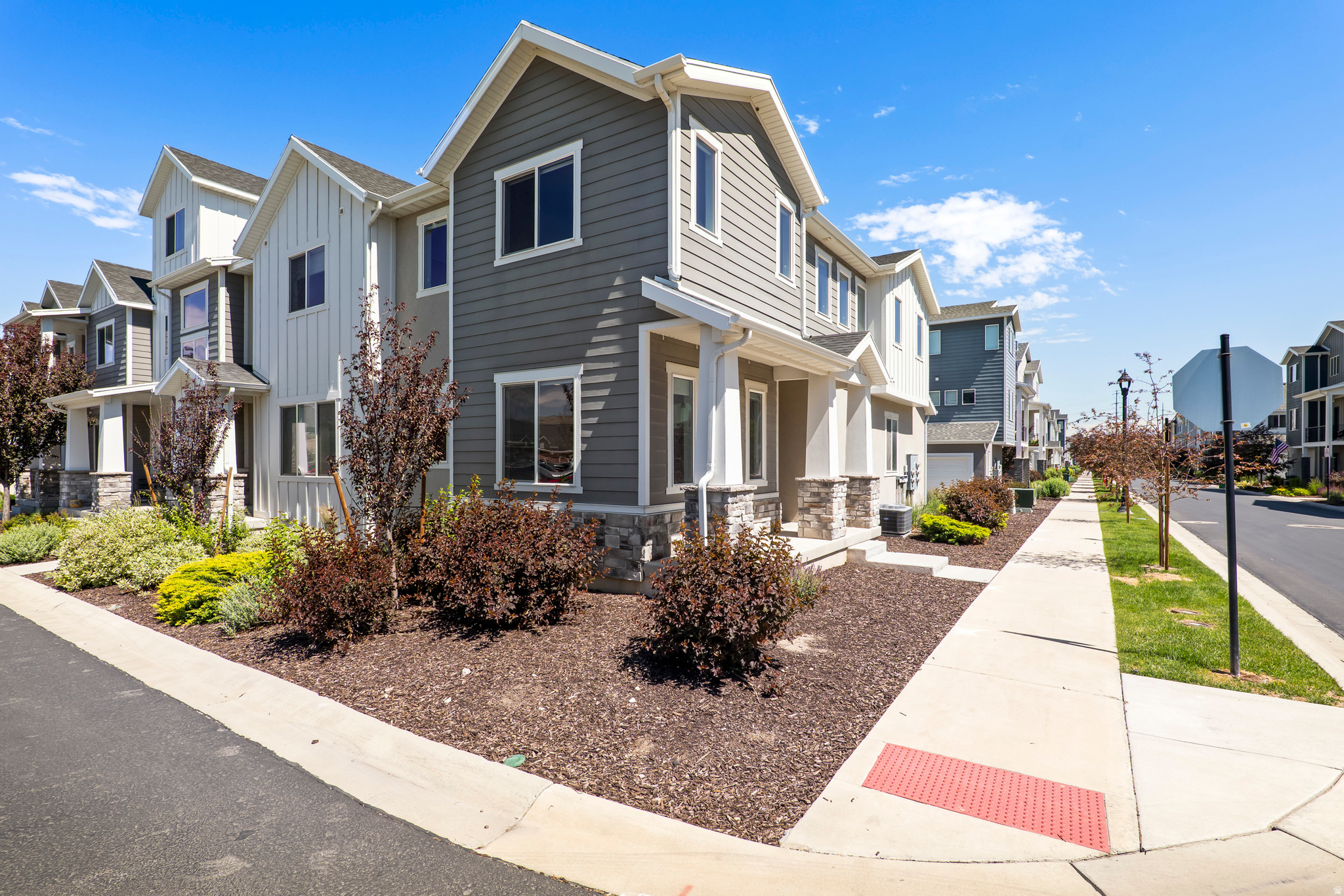 DAY RANCH - Residential