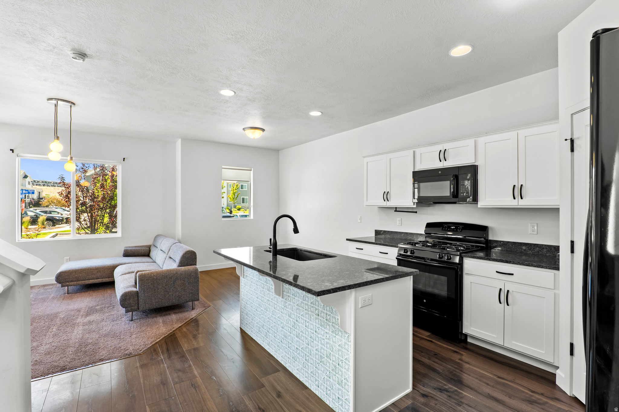 DAY RANCH - Residential