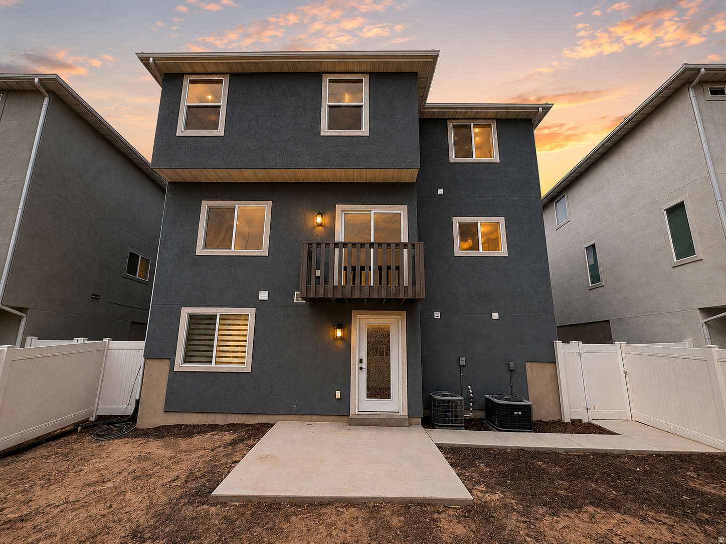 SILVERLAKE - Residential