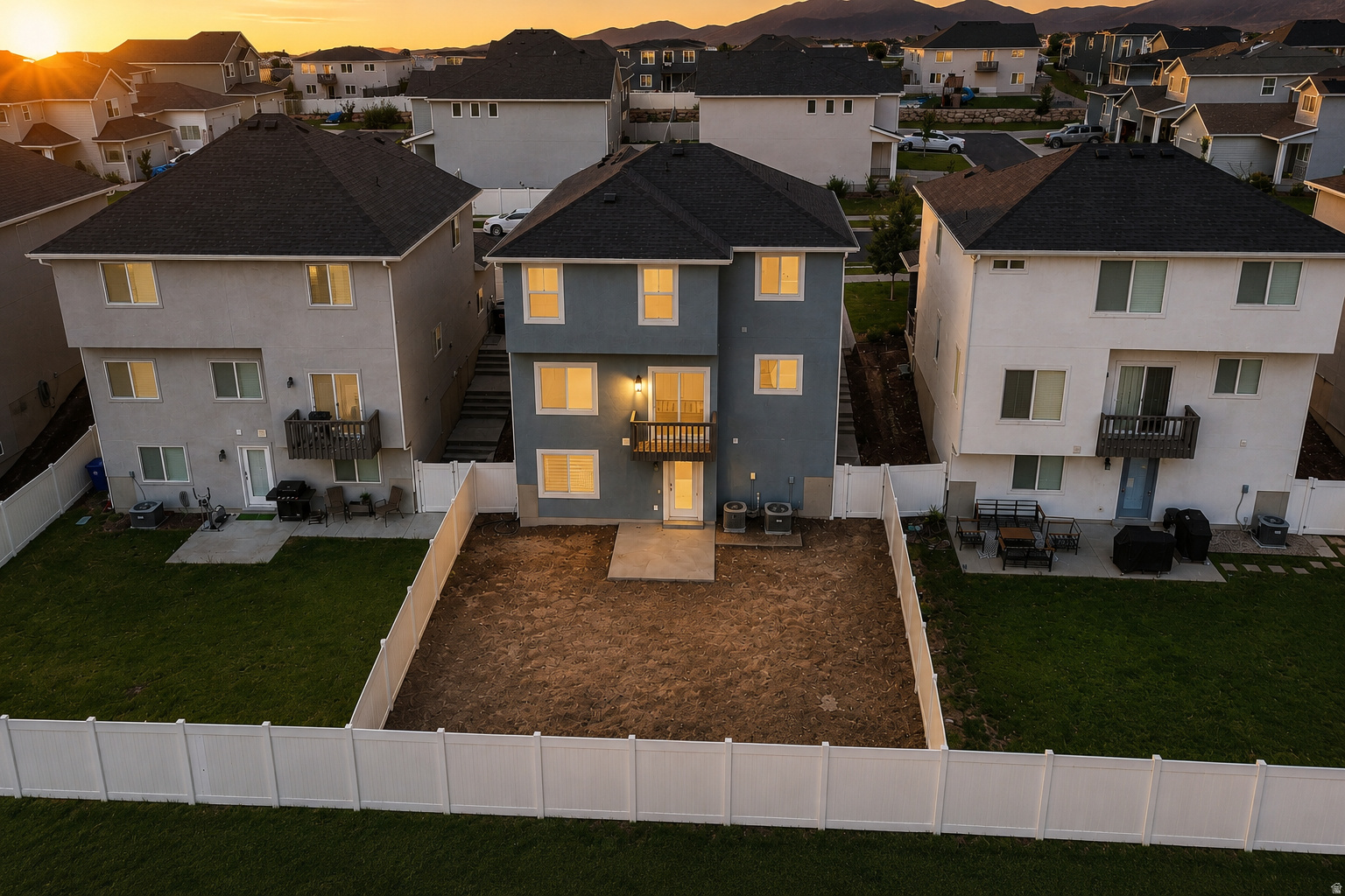 SILVERLAKE - Residential