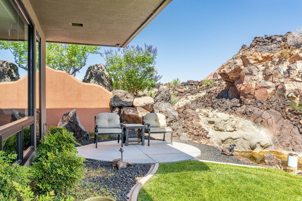 RESERVE OF ENTRADA SNOW CANYON EST A - Residential