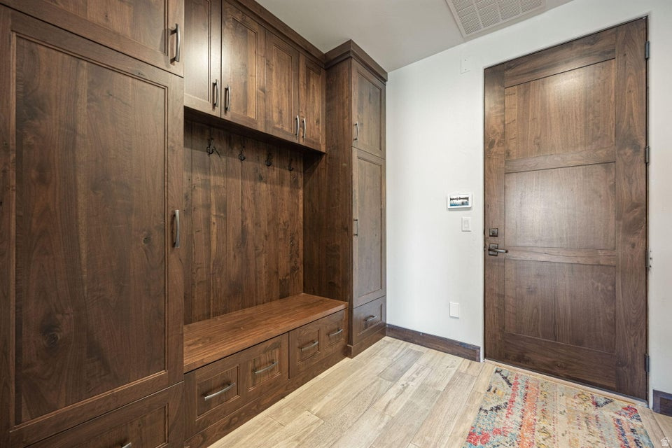 RESERVE OF ENTRADA SNOW CANYON EST A - Residential