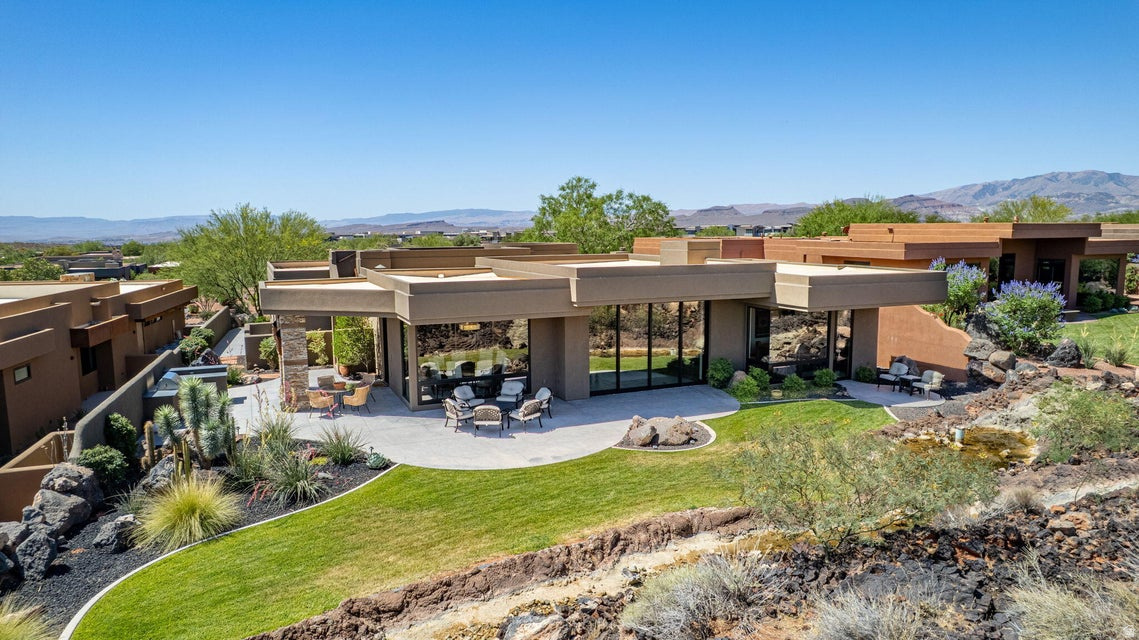 RESERVE OF ENTRADA SNOW CANYON EST A - Residential