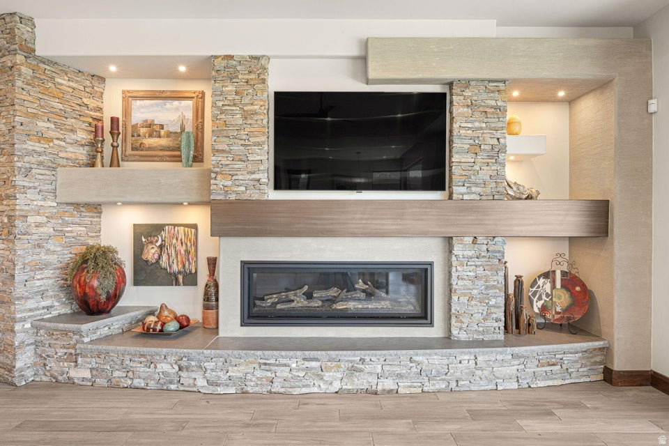 RESERVE OF ENTRADA SNOW CANYON EST A - Residential