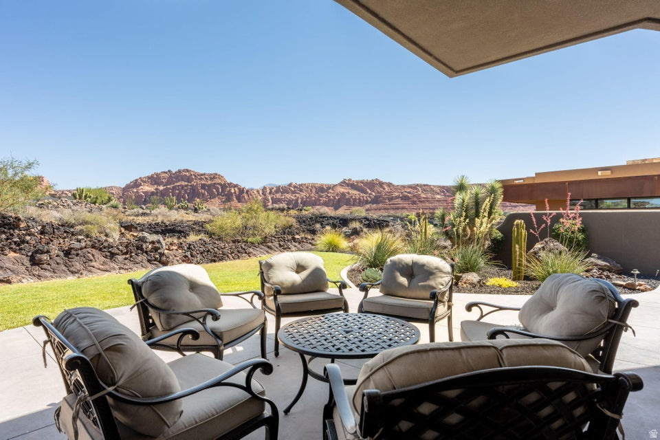 RESERVE OF ENTRADA SNOW CANYON EST A - Residential