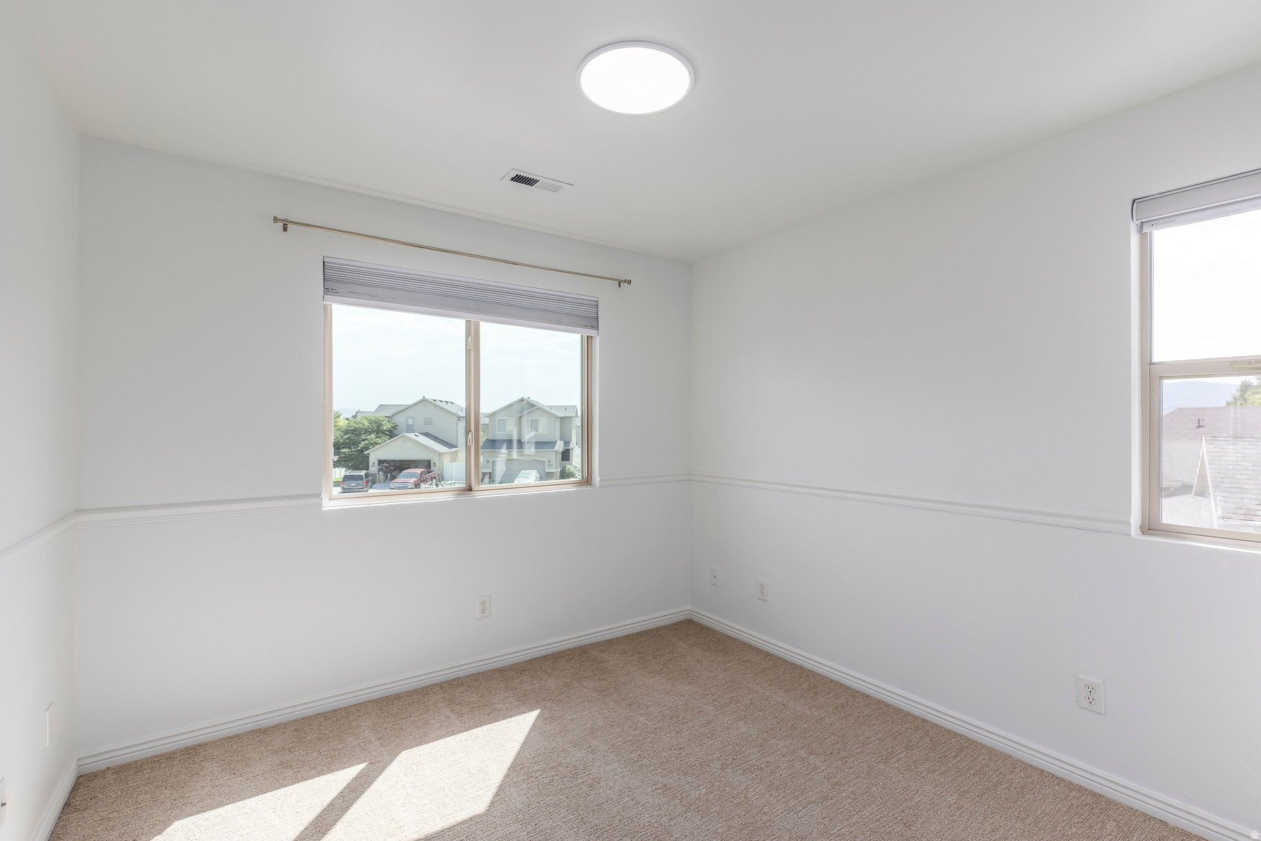POINTE MEADOWS - Residential