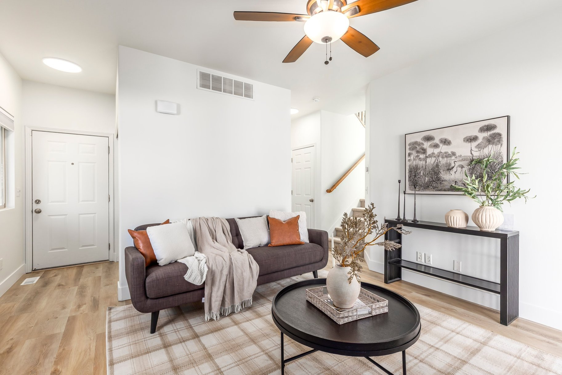 POINTE MEADOWS - Residential
