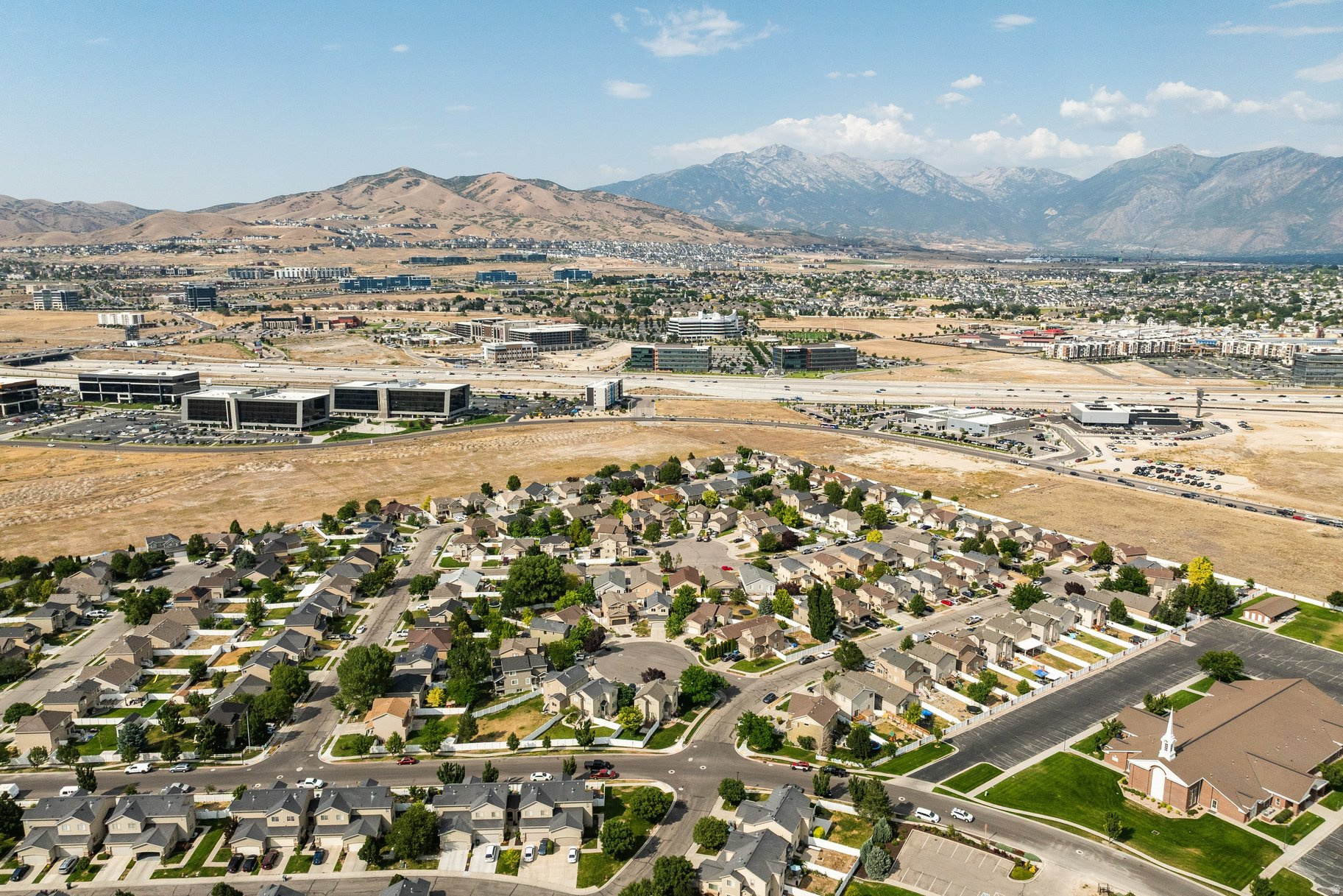 POINTE MEADOWS - Residential