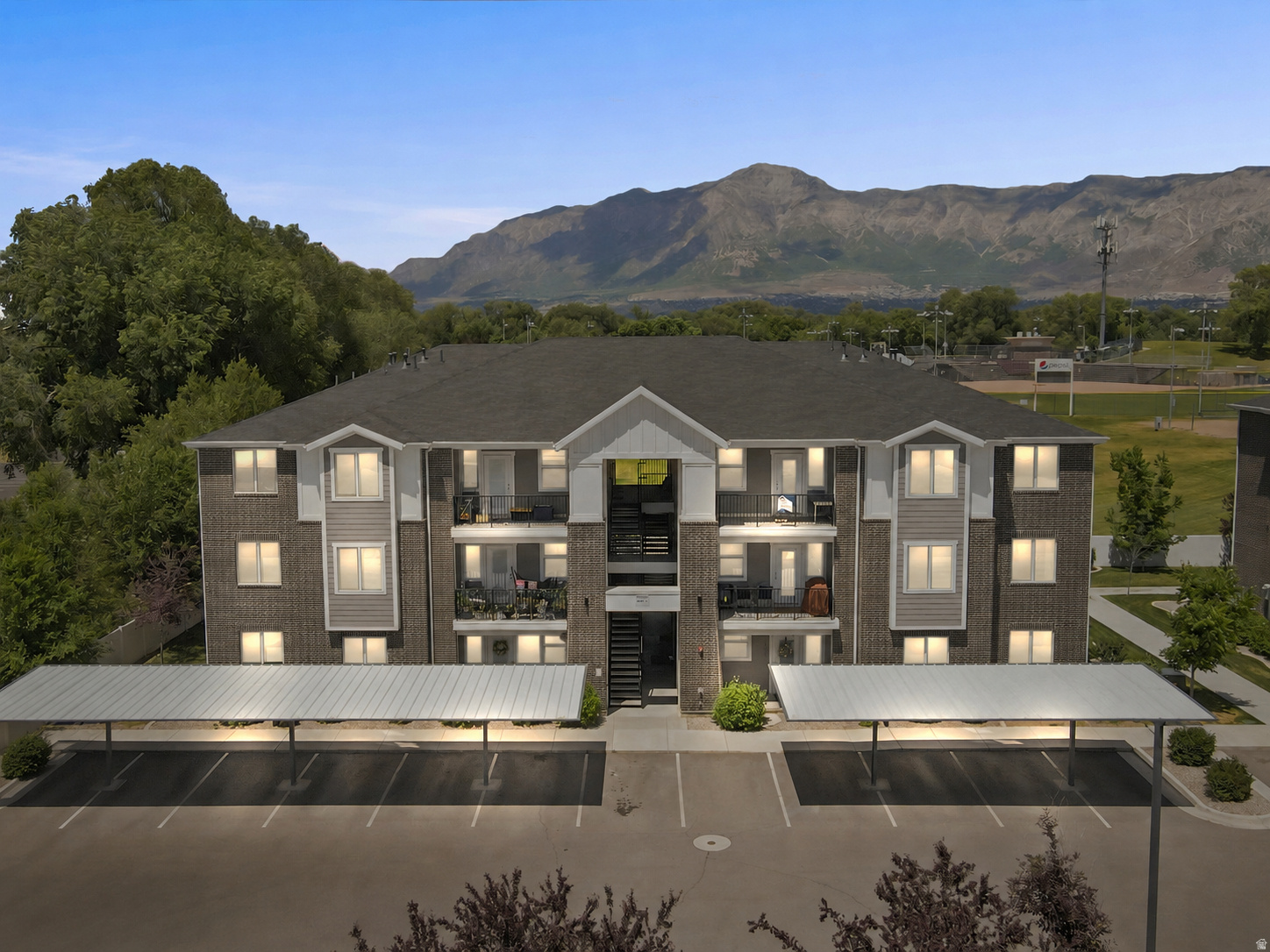 PARKSIDE SEVEN - Residential