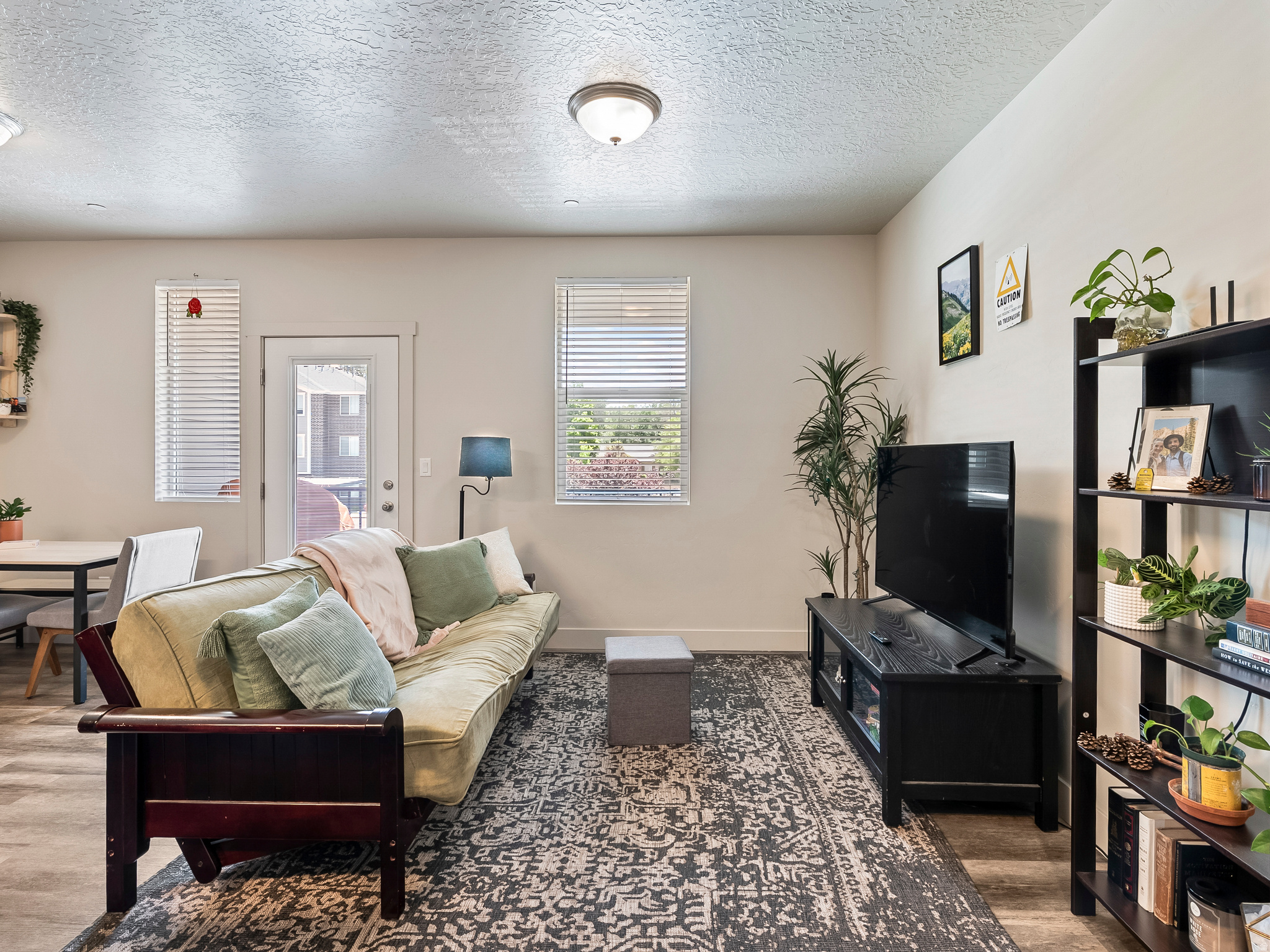 PARKSIDE SEVEN - Residential