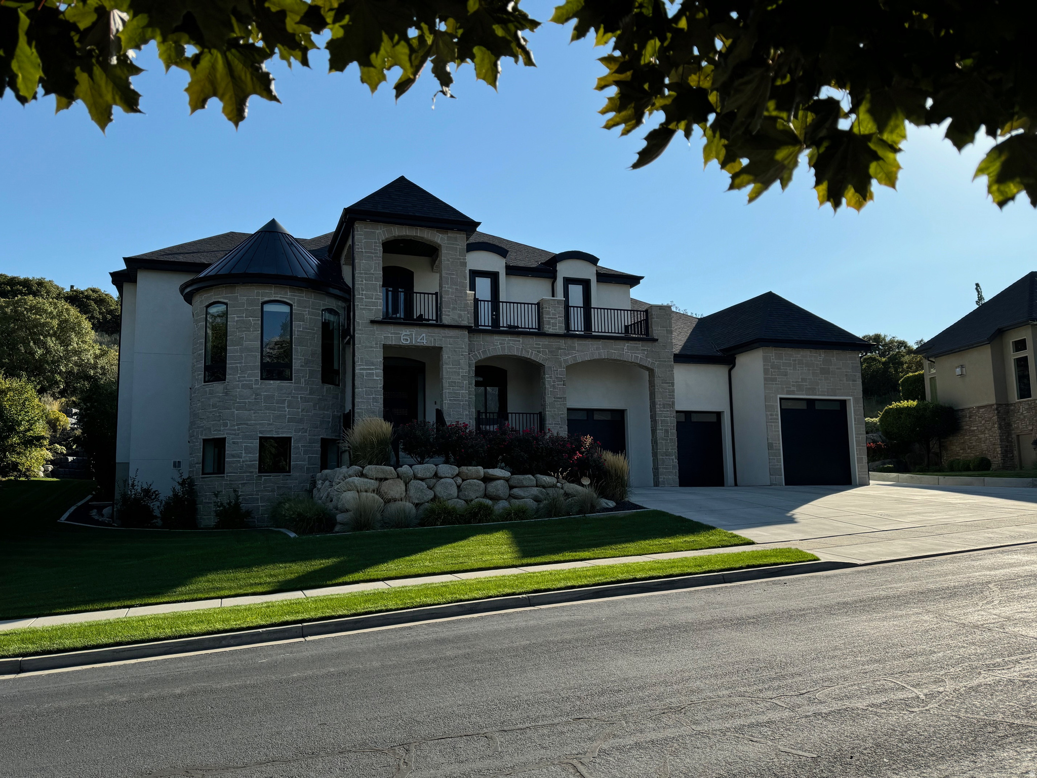 HEALEY HEIGHTS - Residential