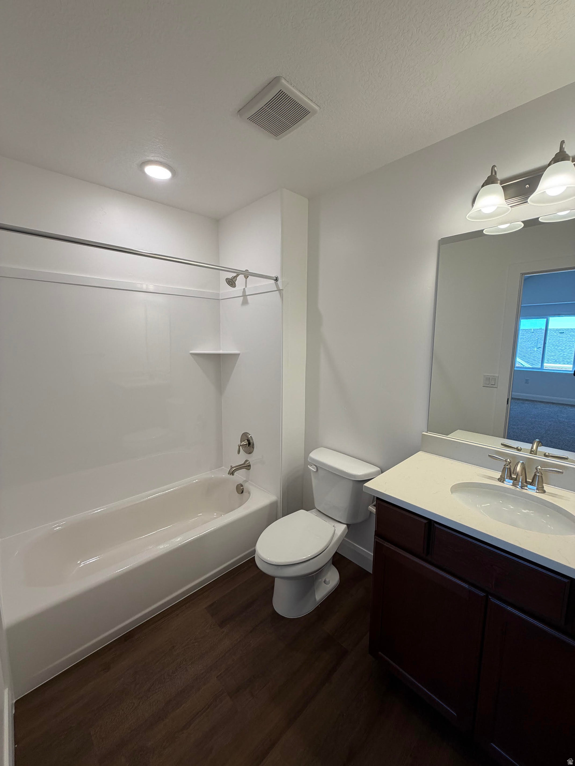 COUNTRY VIEW VILLAS - Residential