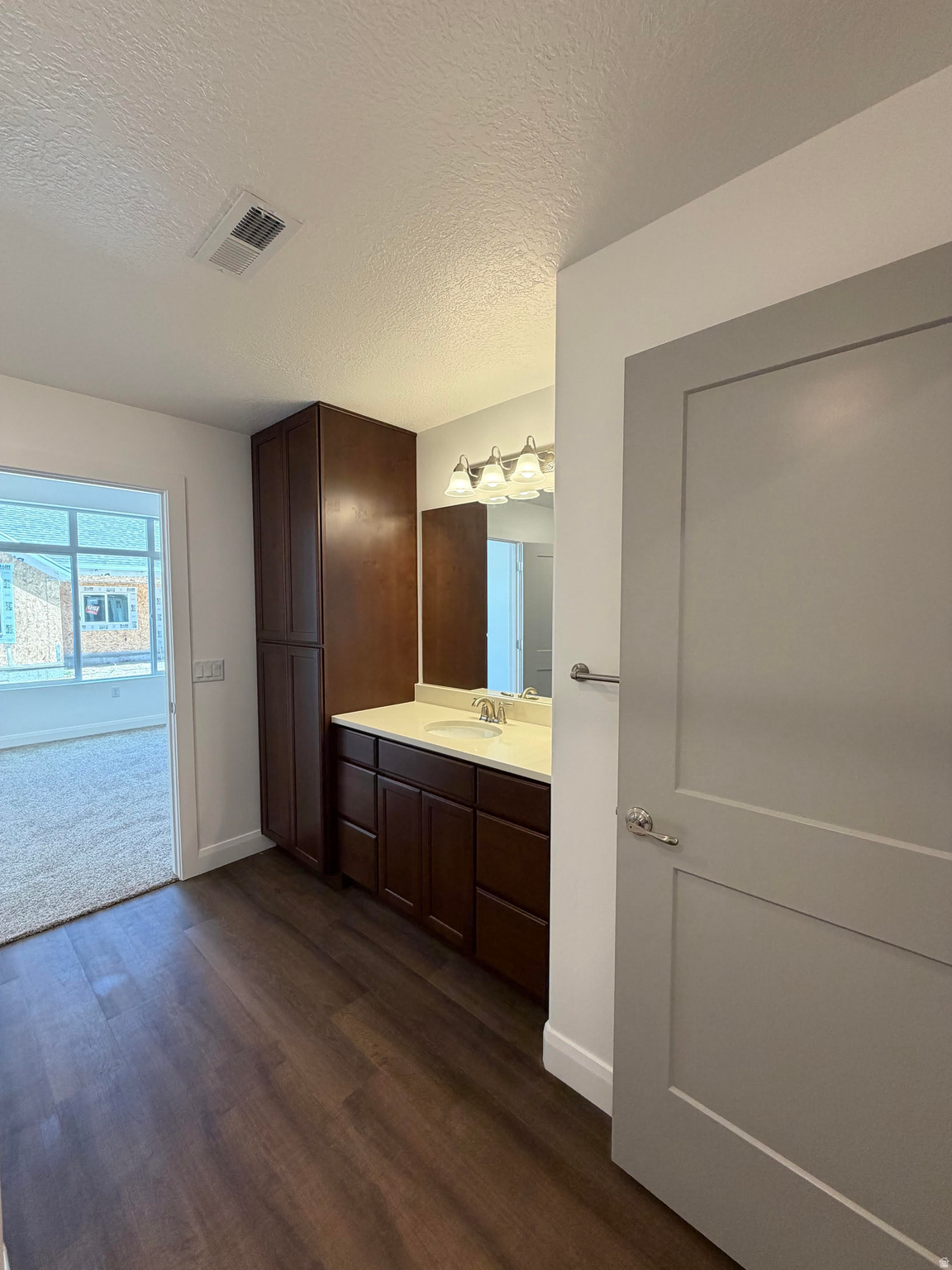 COUNTRY VIEW VILLAS - Residential