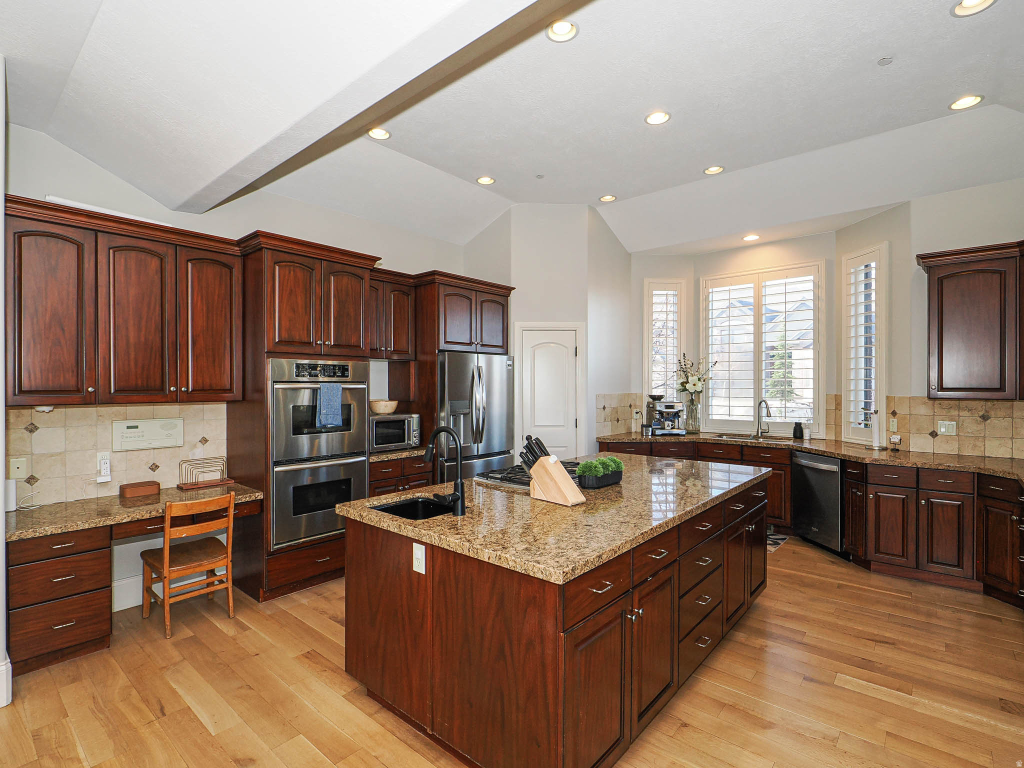 EAGLEWOOD COVE SUB - Residential