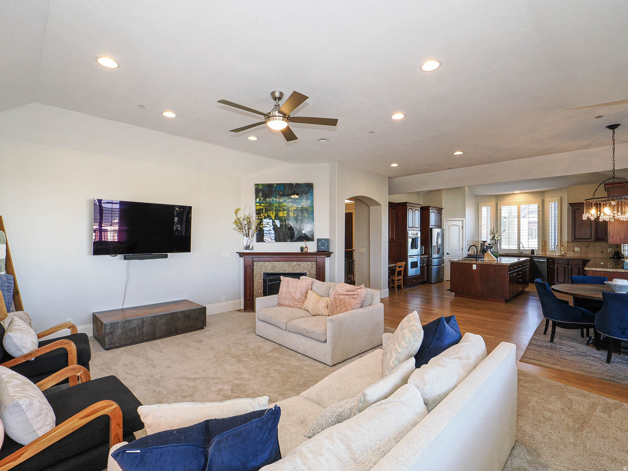 EAGLEWOOD COVE SUB - Residential