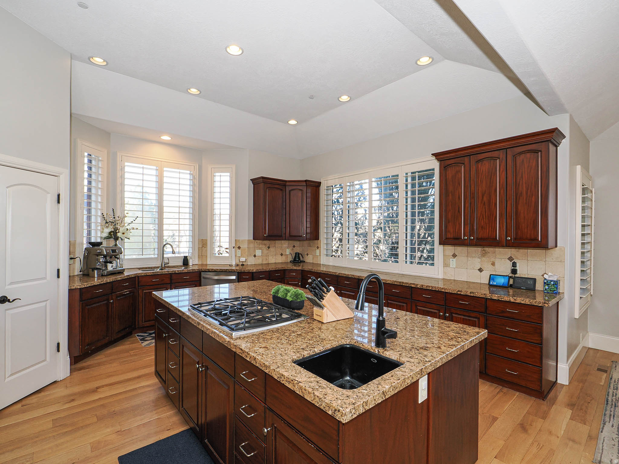 EAGLEWOOD COVE SUB - Residential
