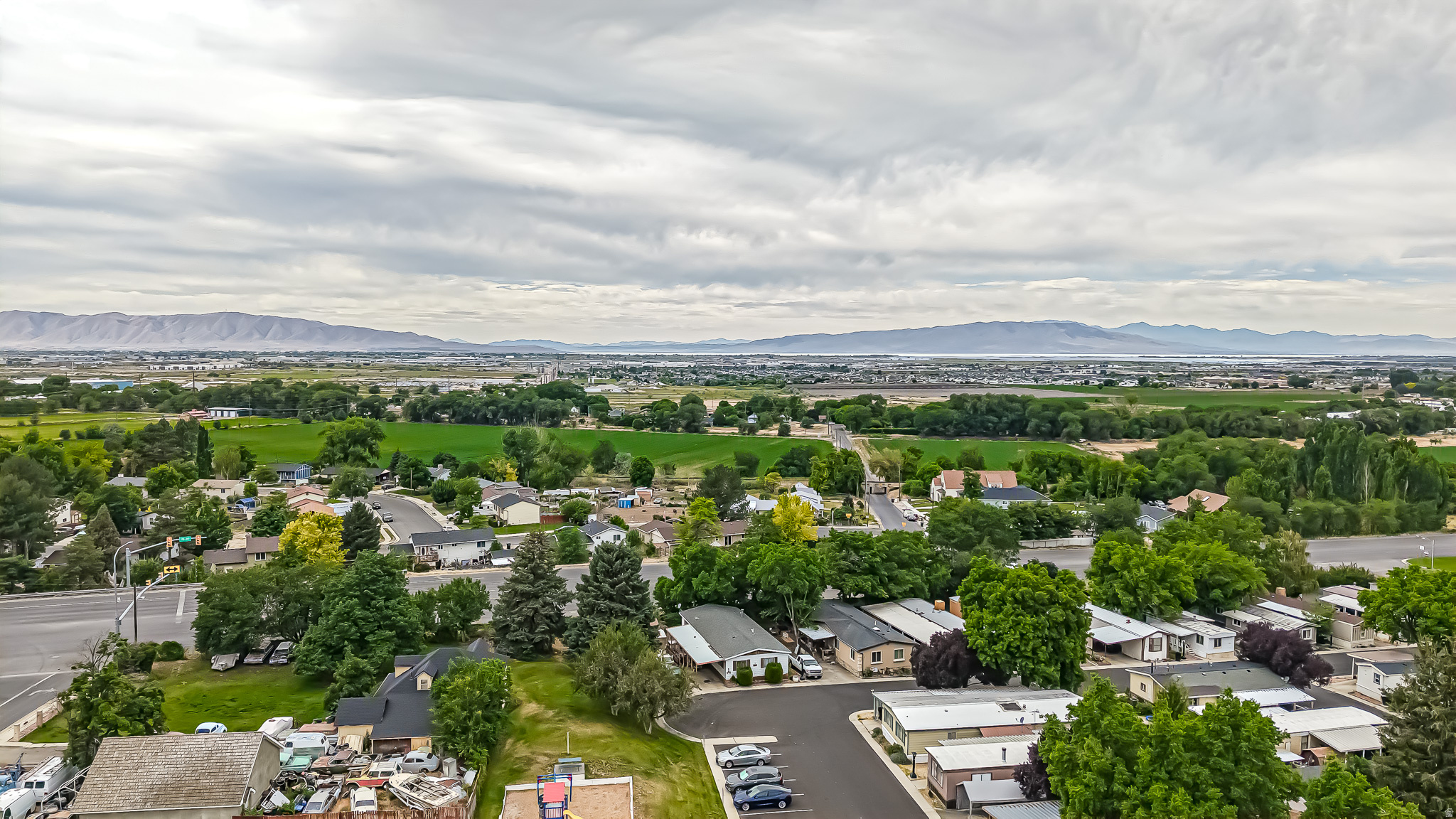 QUAIL HOLLOW - Residential
