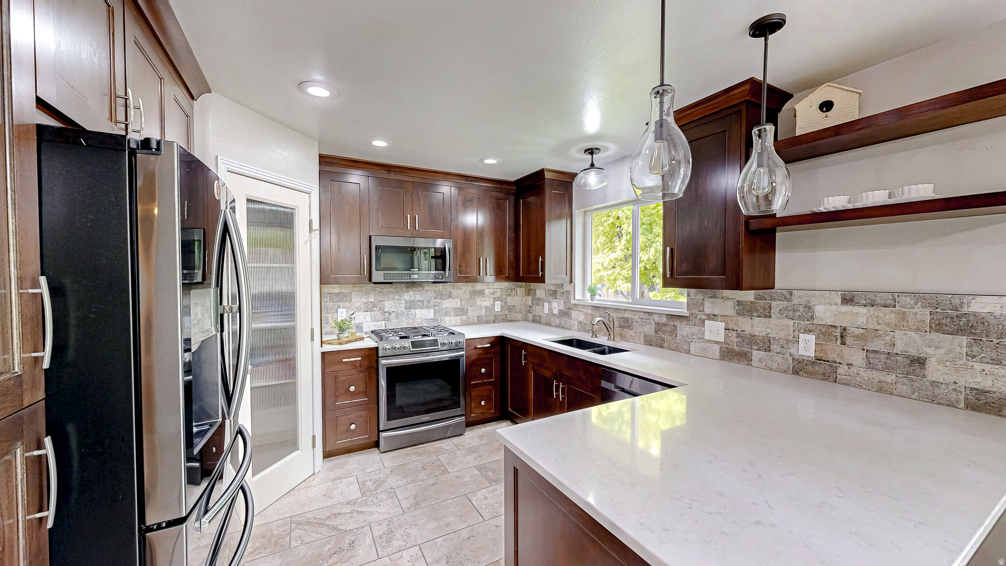 QUAIL HOLLOW - Residential
