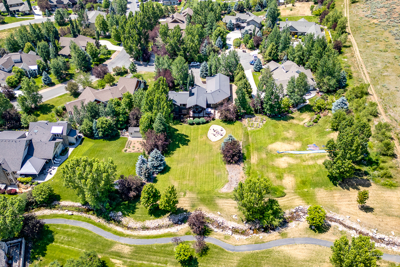 DUTCH FIELDS PUD - Residential