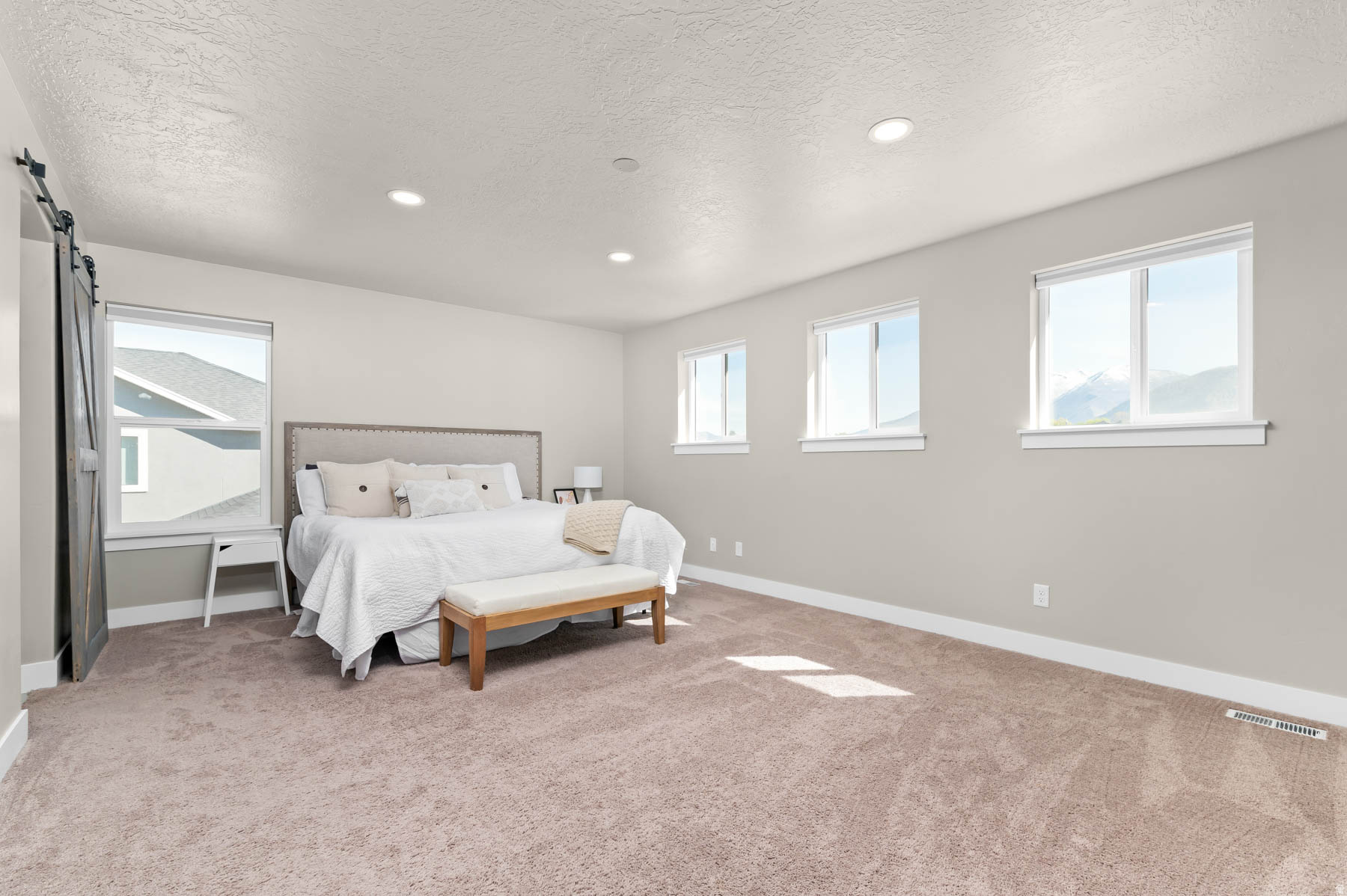 WOODLAND VIEW - Residential