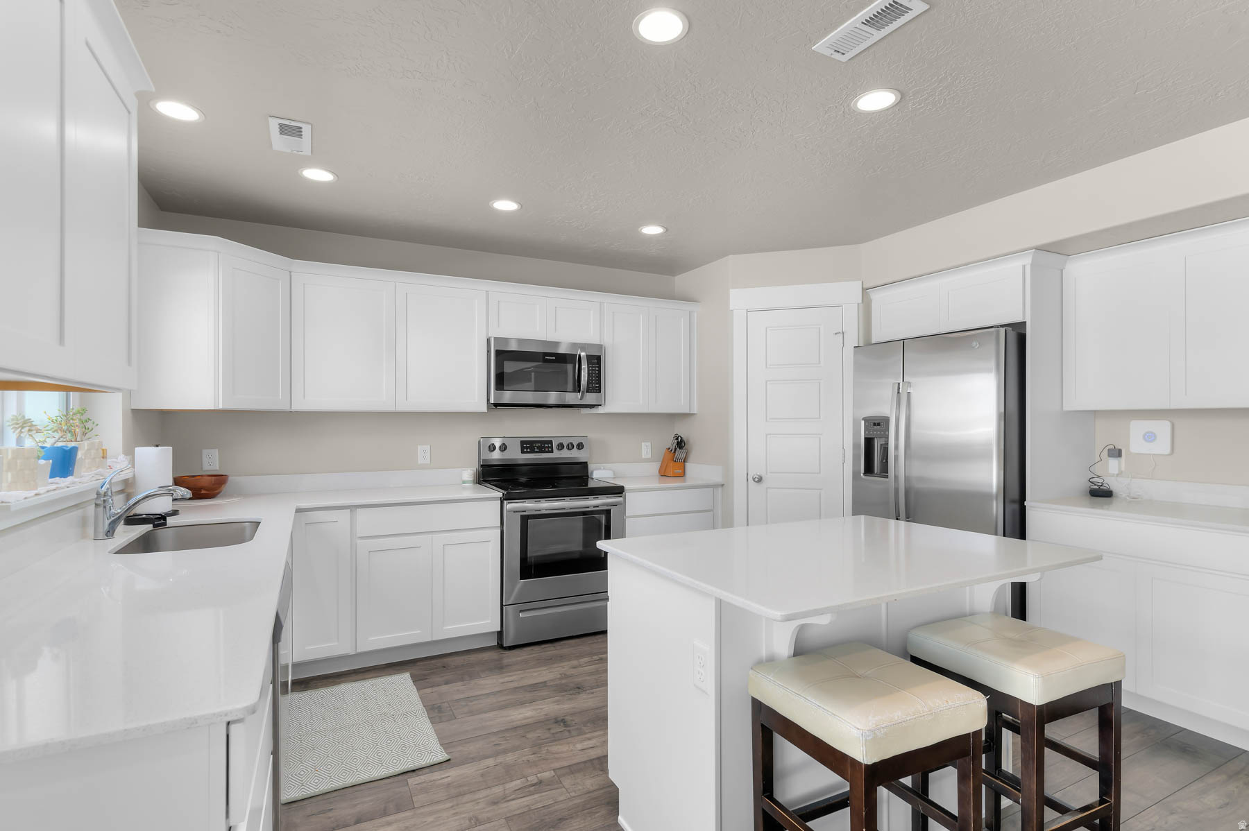 WOODLAND VIEW - Residential
