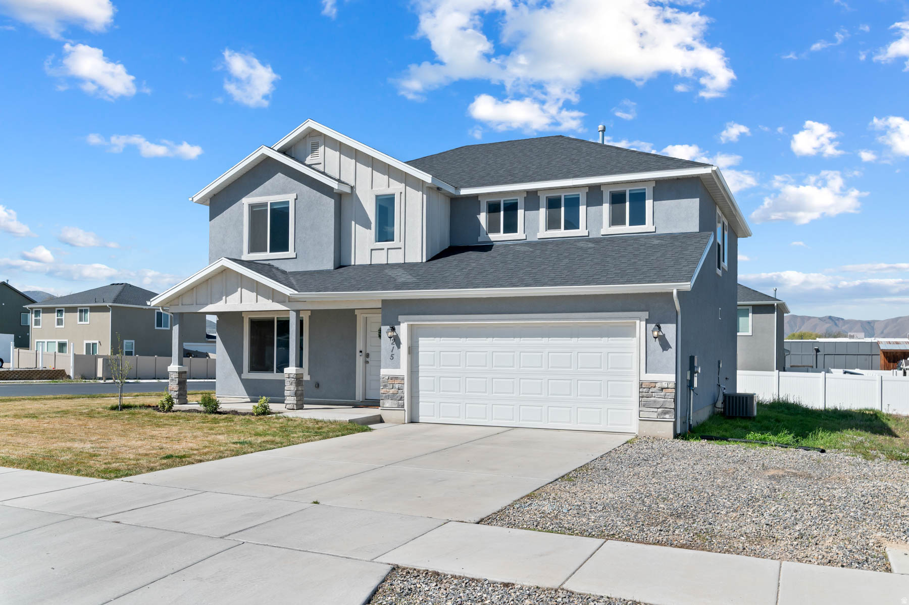WOODLAND VIEW - Residential