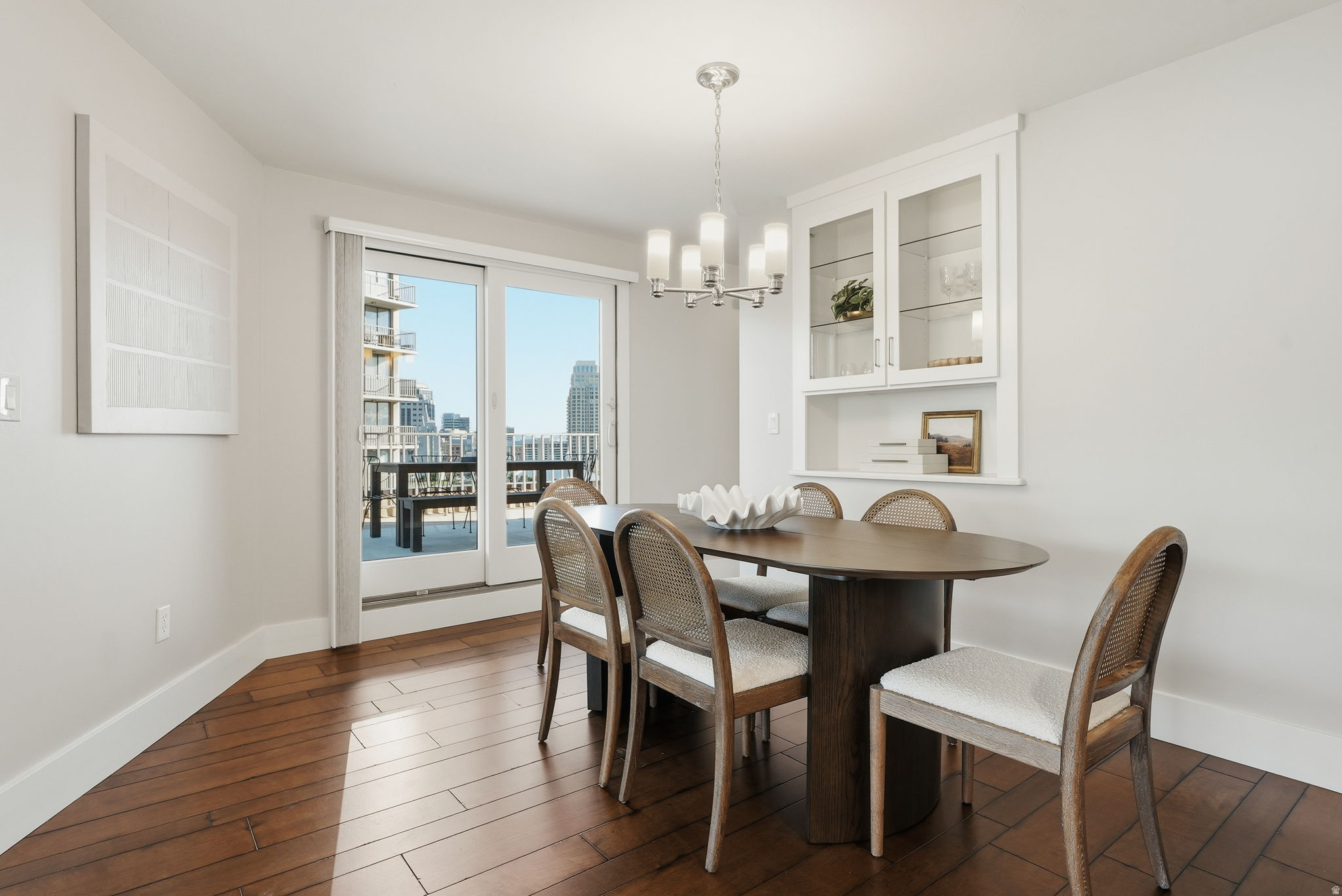 TREVI TOWERS CONDM - Residential