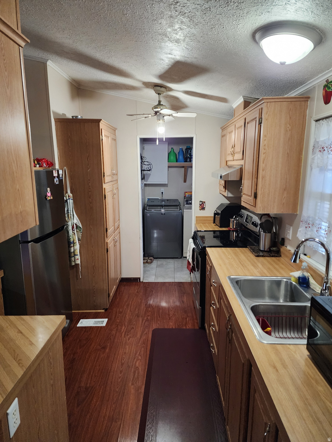 MEADOWBROOK VILLAGE - Residential