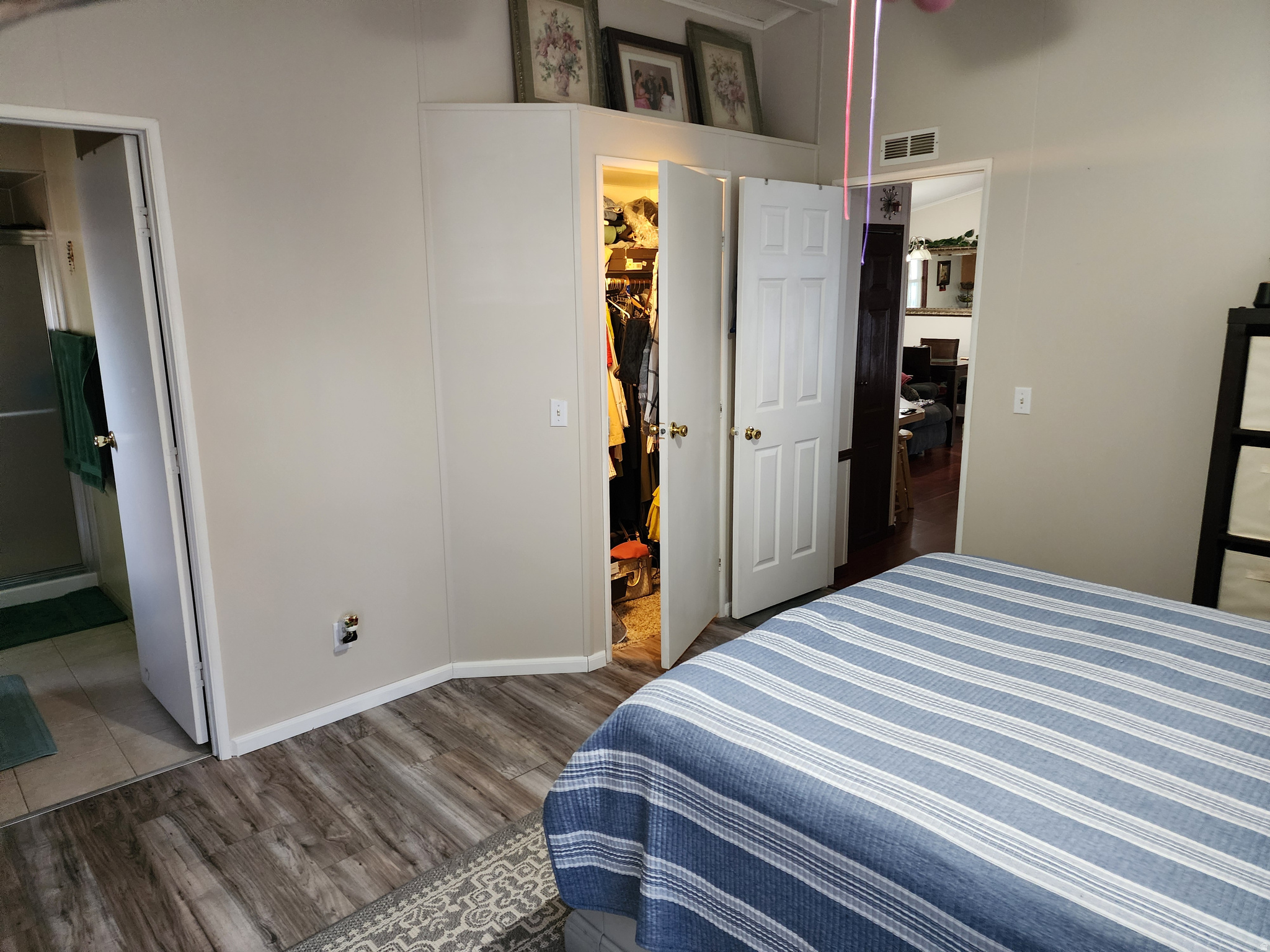 MEADOWBROOK VILLAGE - Residential