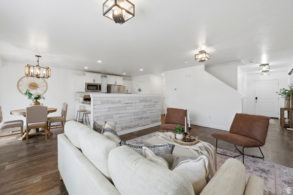ENCORE AT MILLER CORSSING - Residential