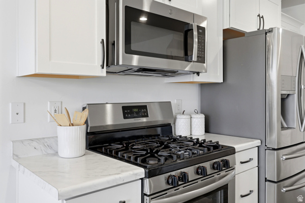 ENCORE AT MILLER CORSSING - Residential