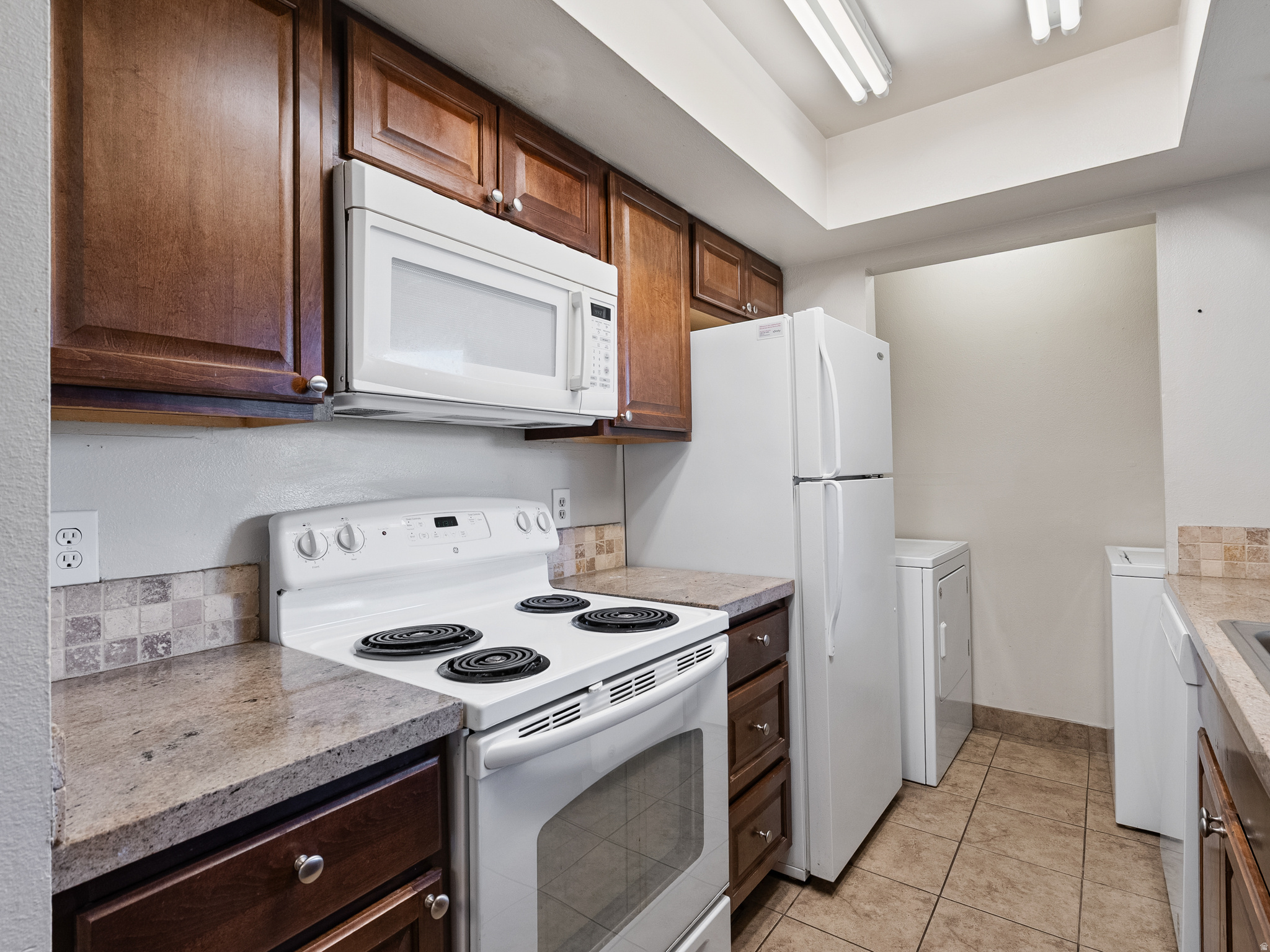 POWDER WOOD CONDOMINIUM - Residential