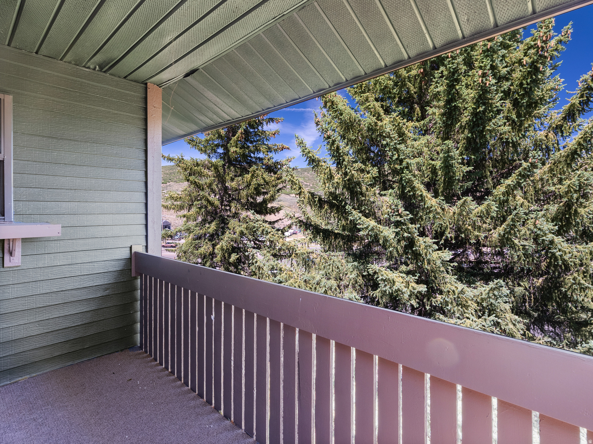 POWDER WOOD CONDOMINIUM - Residential