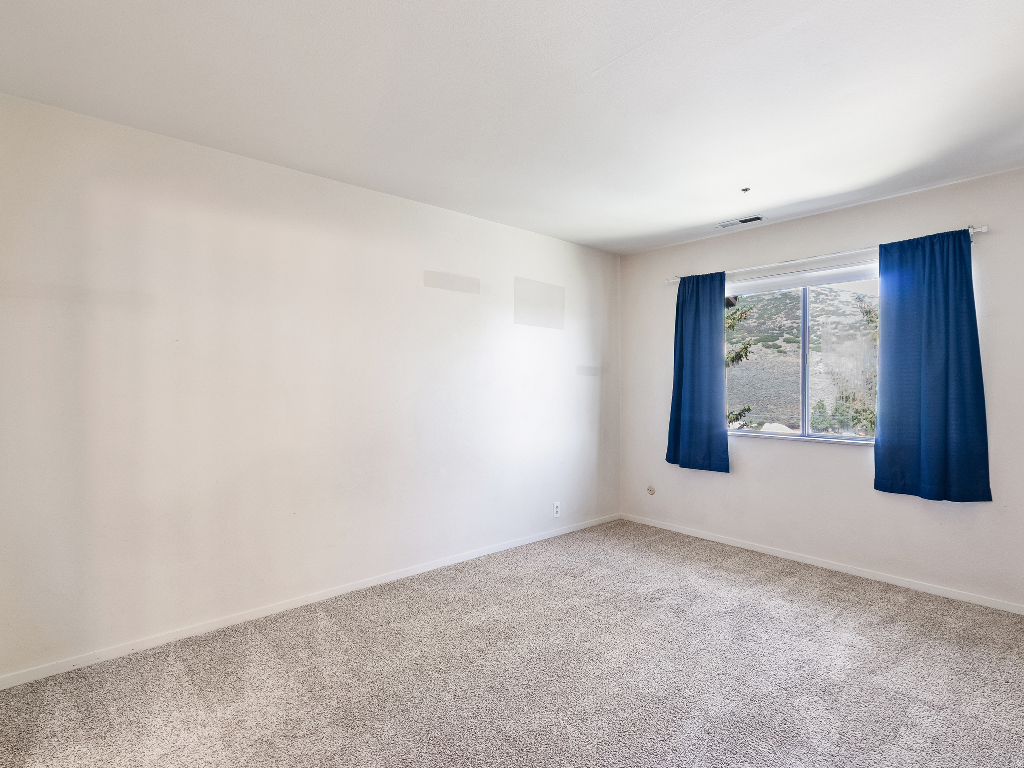 POWDER WOOD CONDOMINIUM - Residential