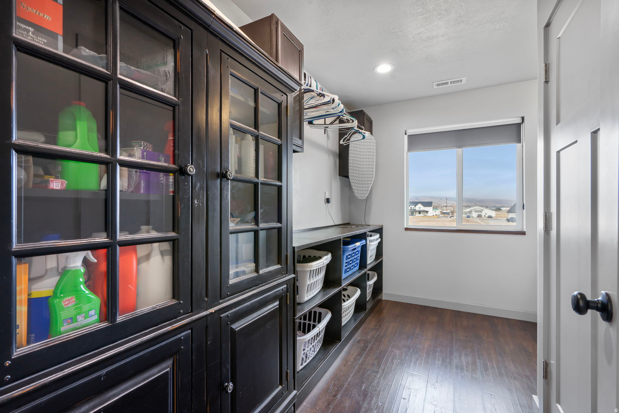 NORTH MEADOW - Residential