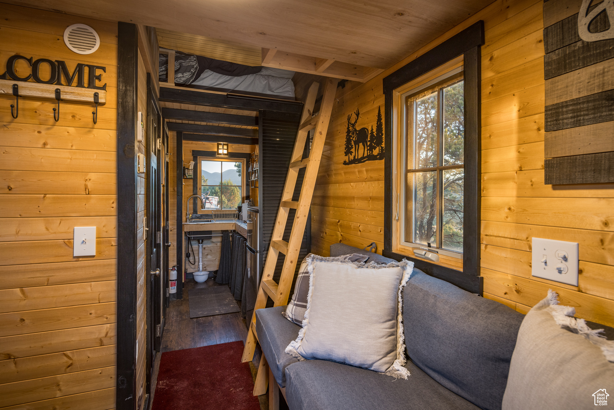 ELK MEADOWS - Residential