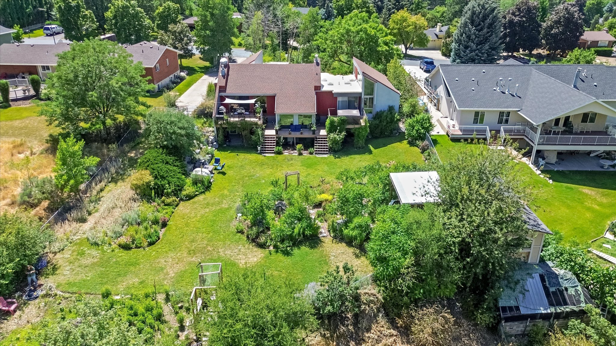 EDGEWOOD HALL ESTATES - Residential