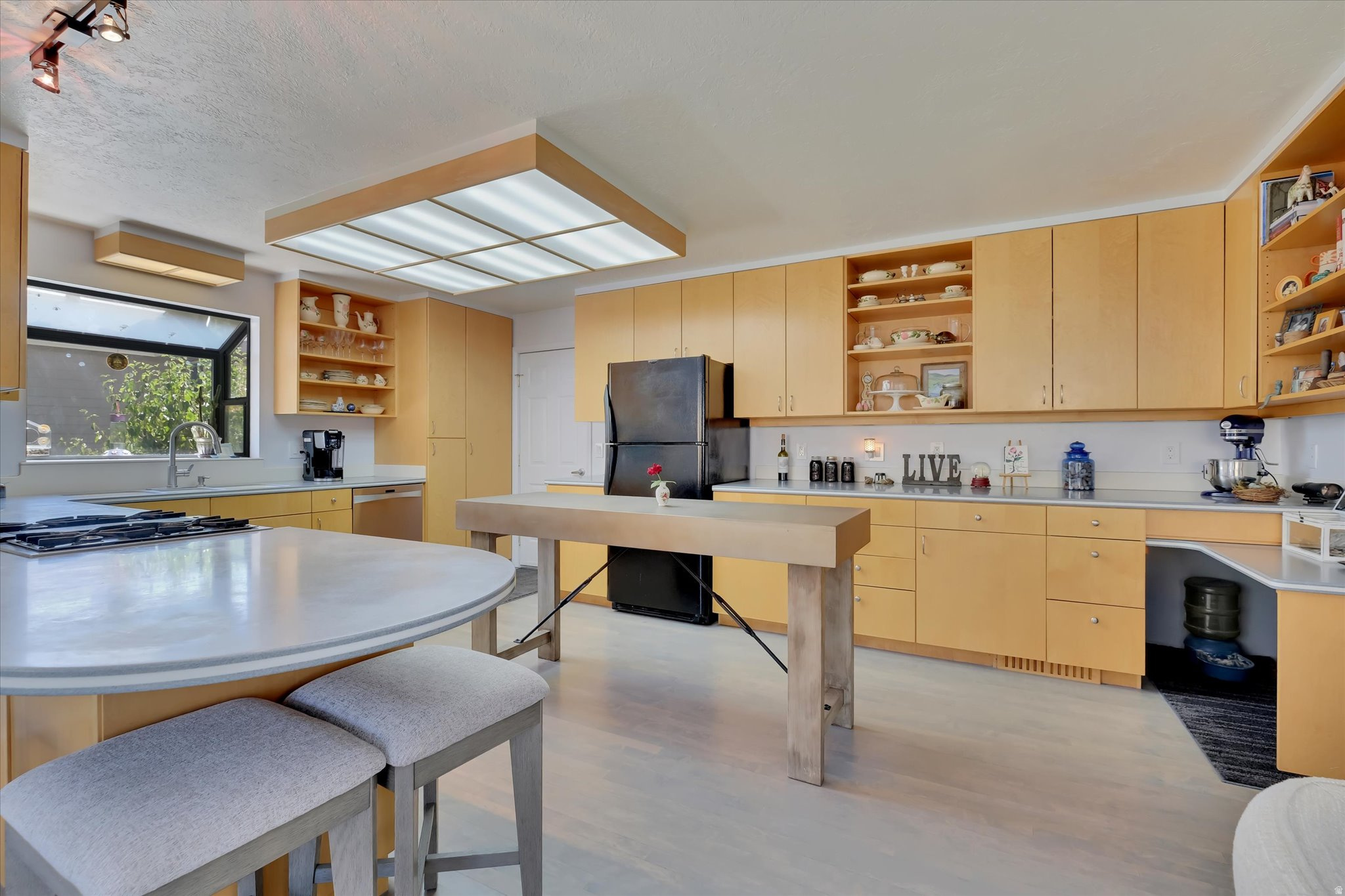 EDGEWOOD HALL ESTATES - Residential