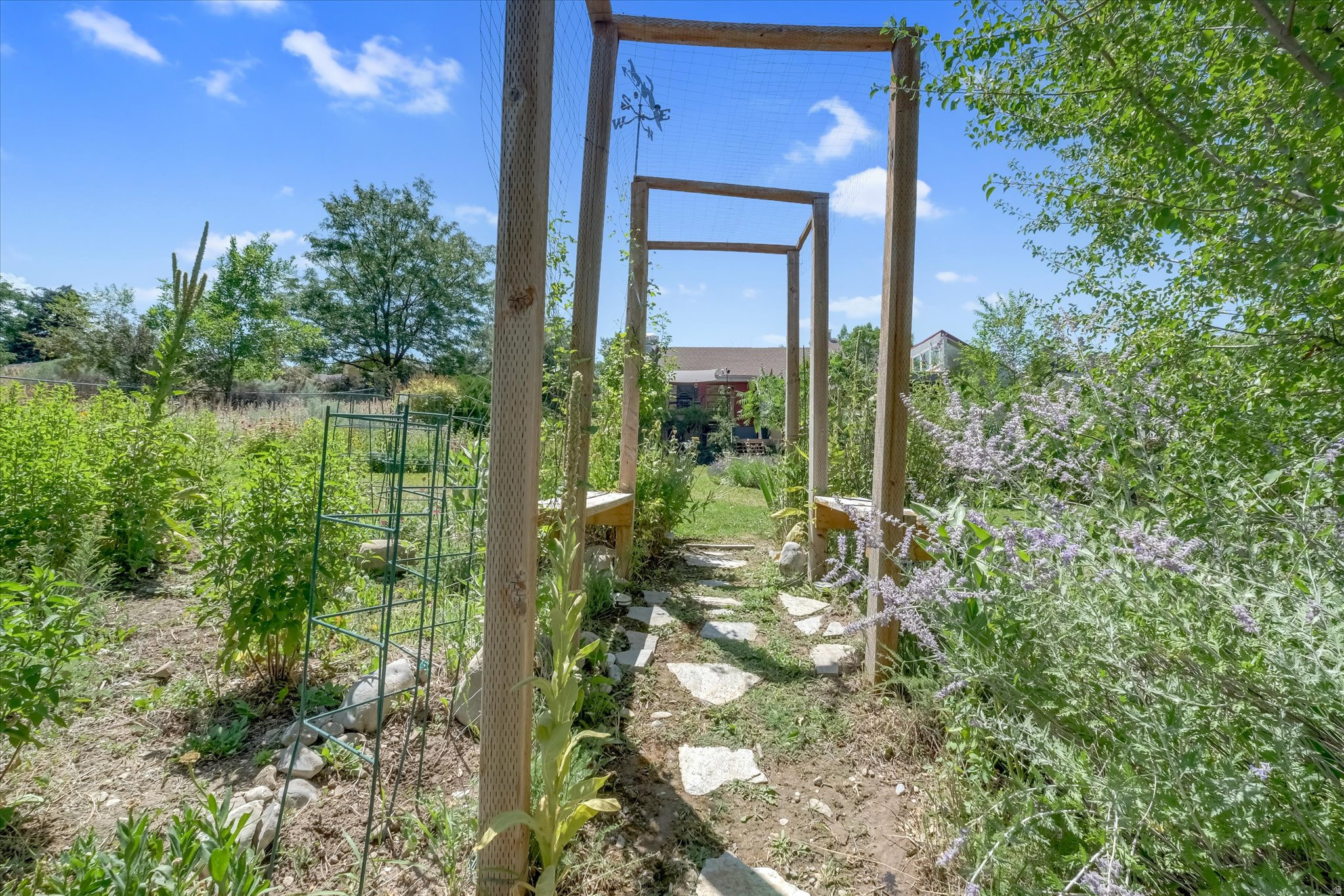 EDGEWOOD HALL ESTATES - Residential