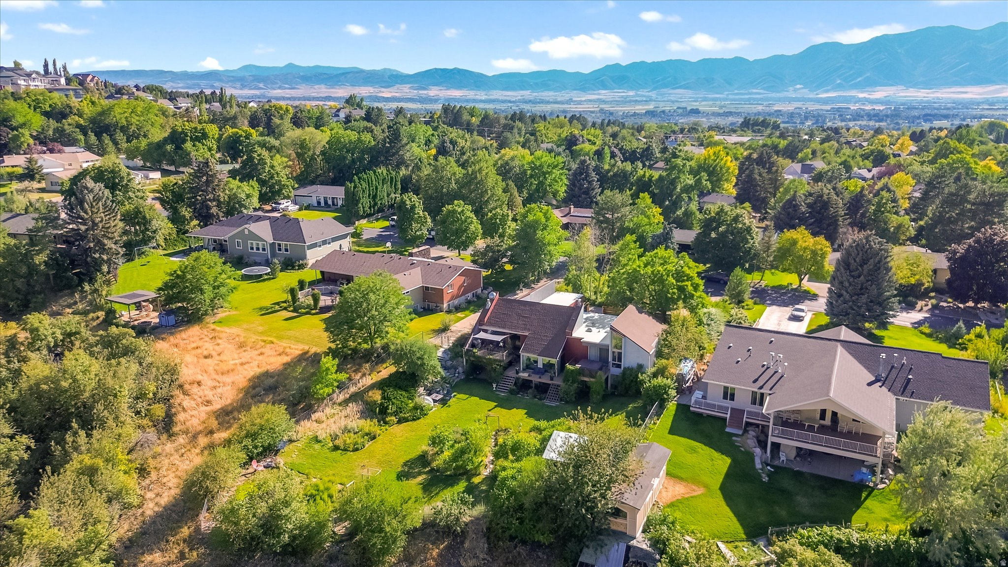 EDGEWOOD HALL ESTATES - Residential