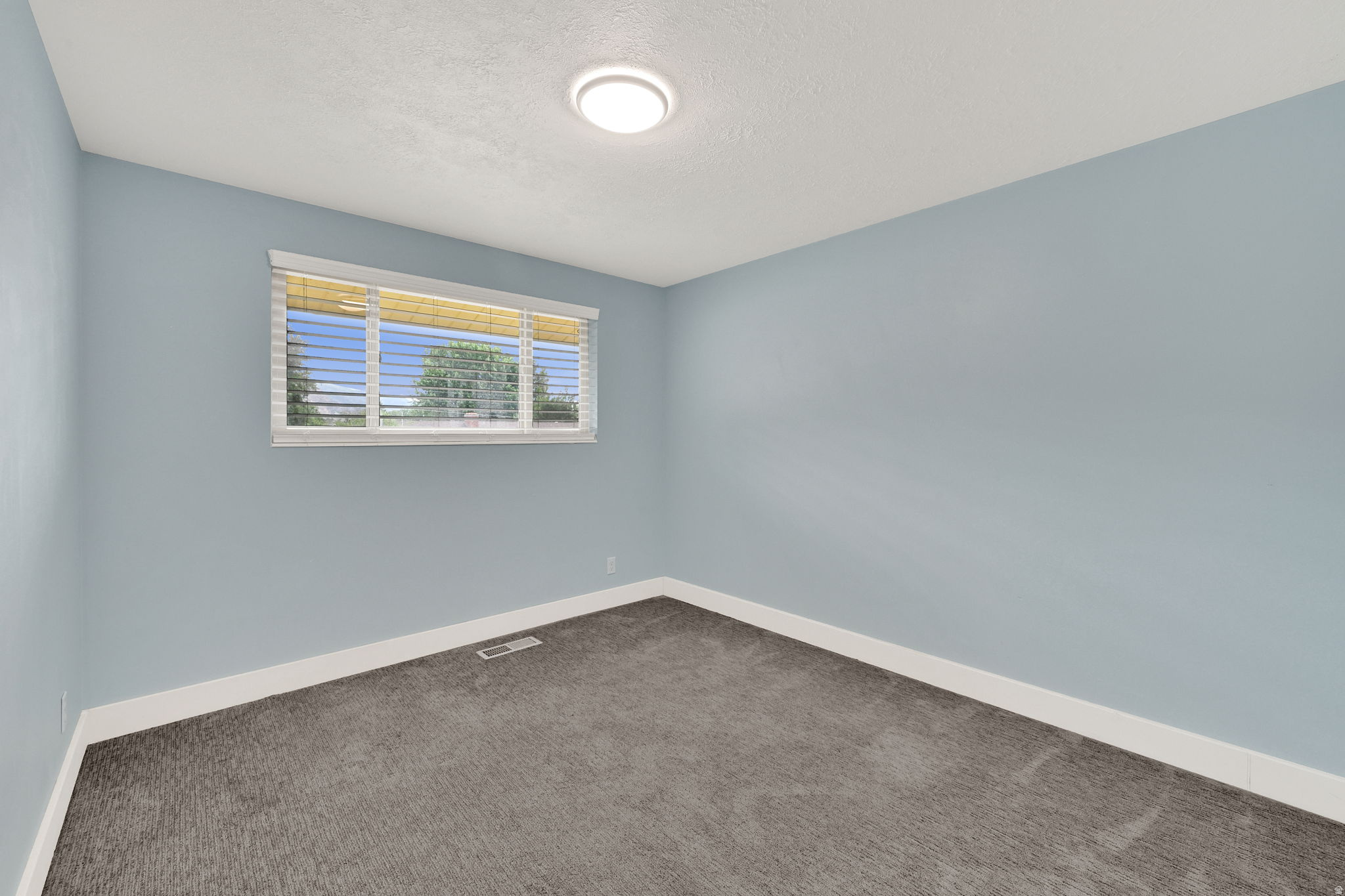 MOUNT LOMOND EST. #2 - Residential